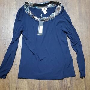 Chic Navy Women's Blouse with Patterned Collar